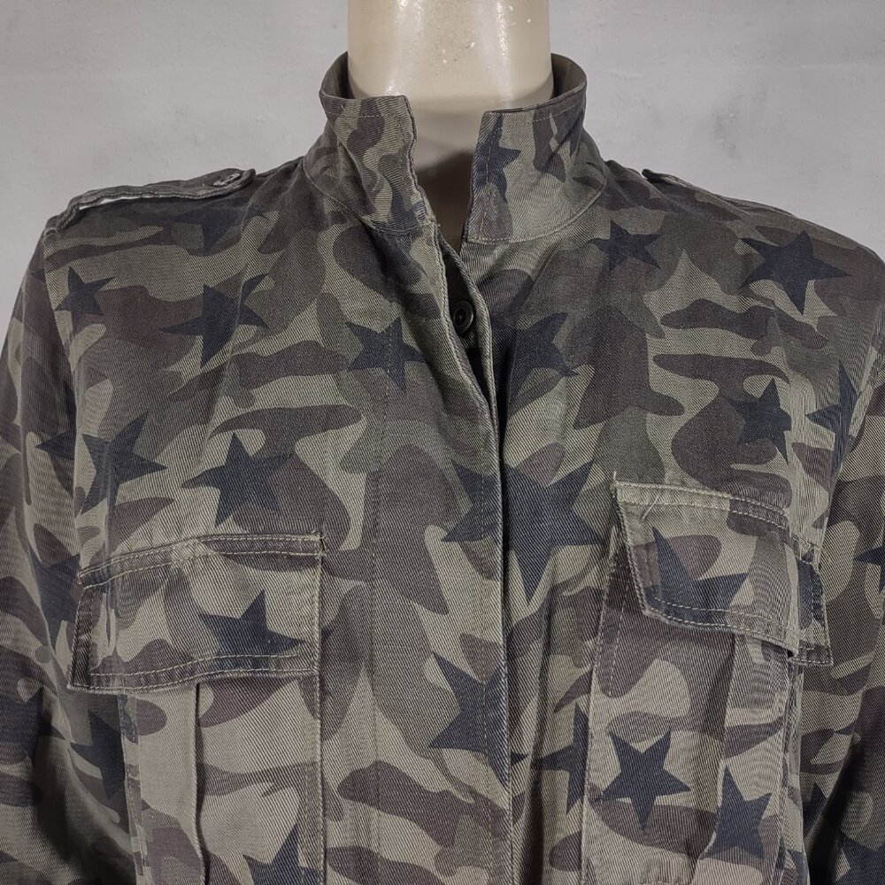 Rails Green Hendrick Star Camo Button Front Shirt… - image 2